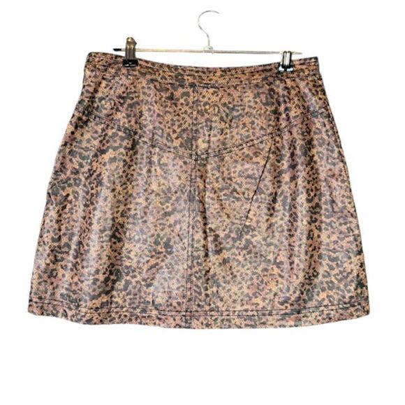 Free People Fake Out Leopard Print Faux Leather Faux Wrap Mini Skirt Size 2 - Picture 5 of 12